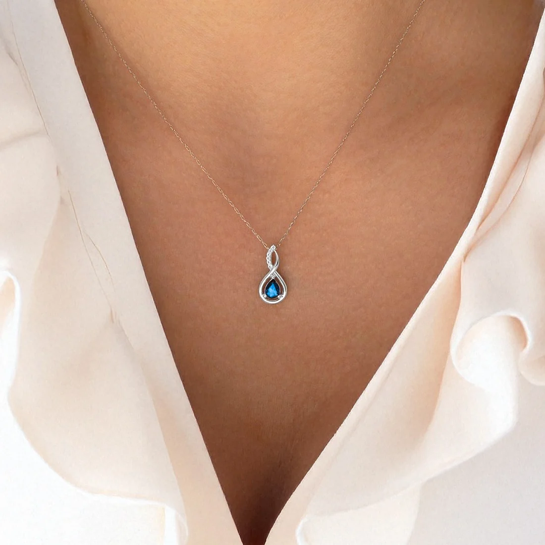 0,30 Karat Pırlanta Blue Topaz Sonsuzluk Kolye 2