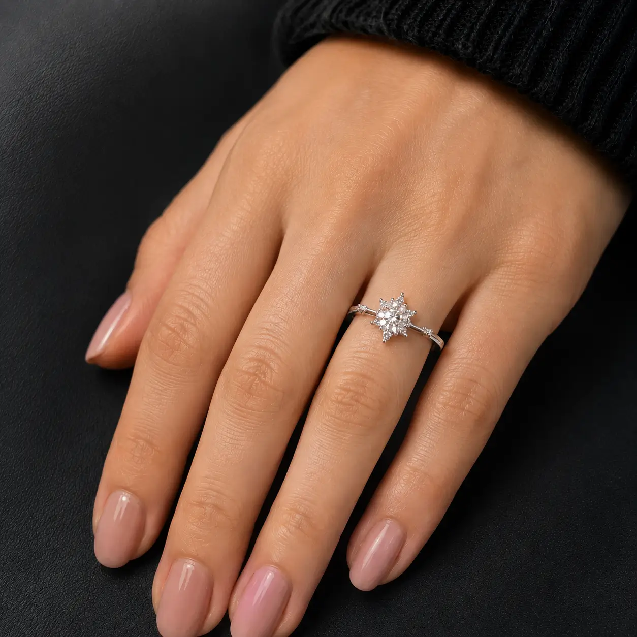1,00 Karat Oval Topaz ve Pırlanta Lotus Çiçeği Yüzük 2